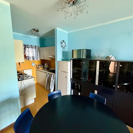 Apartament The House *